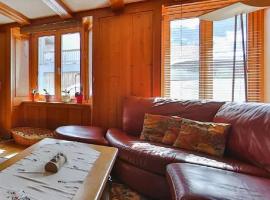 Cozy Apartment in Haut-Intyamon with Garden 75 m², viešbutis mieste Albeuve