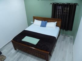 Keychain Homestay at Cuddalore, A luxury stay in the heart of the town with kitchen facility, hotel i Cuddalore