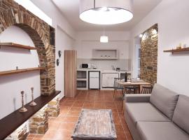 THIRAMNIA KaGa kythnosuites, pet-friendly hotel in Mérichas