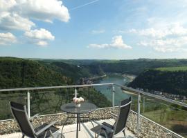 Penthouse für 2 Personen mit Dachterrasse und Rheinblick, Hotel in Patersberg