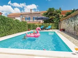 2 Bedroom Amazing Home In Rovinj