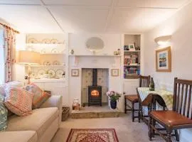 Claire's Cottage by Keepers Cottages