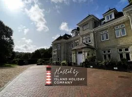 2 Shanklin Manor - Ground Floor apartment overlooking Park in Shanklin Old Village