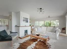 Carmel Cottage by Keepers Cottages