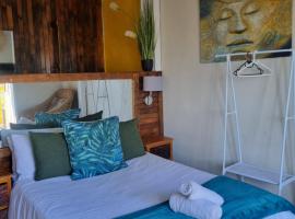 Yello Hotel, hotel v destinaci Strand