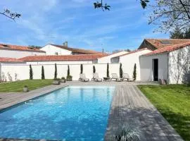 La Rochelle Exceptional Property, Park, Pool,