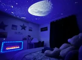 Beach Side APT with Home Cinema