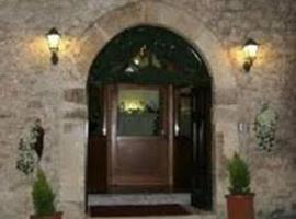 Hotel Il Maniero, hotel Rocca Piában