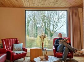 Appartement met terras 2 - 8 gasten Heuvelland Rodeberg, hotel v destinaci Heuvelland