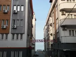 The Queens Suite Hotel