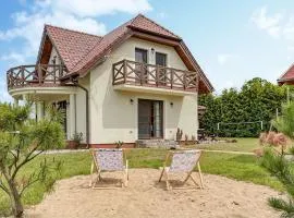 4 Bedroom Beautiful Home In Pierkunowo