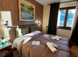 Hotel Genevris Cinq