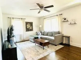 Cozy 3 bed home near DT Wilson