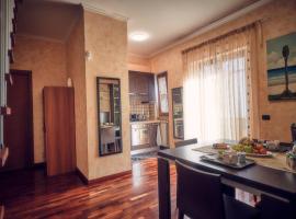 Travelershome Ciampino 212 Central Station, готель у місті Чампіно