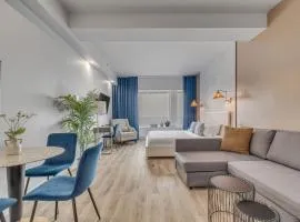 Initial / Bluebird / Downtown Qc