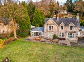 Claymore Apartments, hotel v destinaci Pitlochry