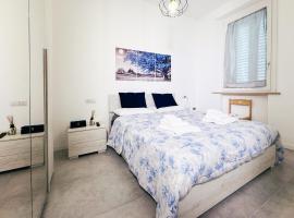 CASA VERDI 37 CAMERA ZAFFIRO, ξενοδοχείο σε Porto SantʼElpidio