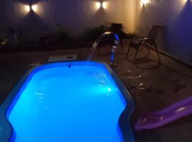 Suíte da piscina, hotel in Frederico Westphalen