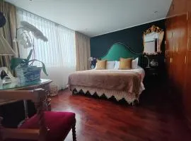 Ana Frank Boutique Hotel