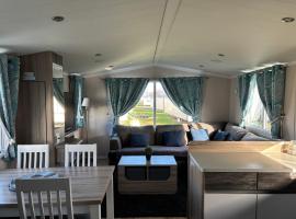 The Lay By, camping in Prestonpans