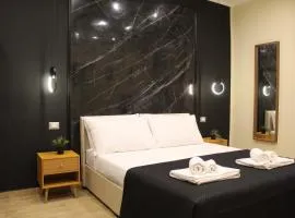 BlackWoody Contemporary Rooms - Napoli Centro Storico Via Toledo
