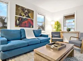 Luxurious house by Metro minutes to DC