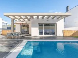 GuestReady - Striking Hideaway in Almada