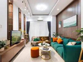NEW Premium 5BRs 4WC local house centre town