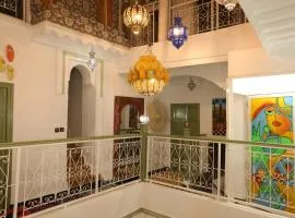 Riad dar lfen
