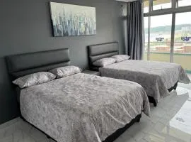 9th Wonder at 10 South