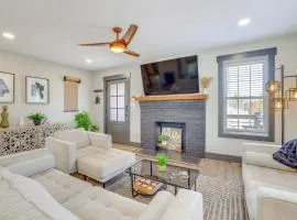 4 Mi to Liberty Bridge Greenville Getaway with Deck