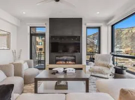 Electric Pass Lodge 302 by Snowmass Mountain Lodging