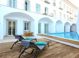 Jump Into the Lull Apartment