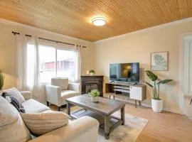 Ocean Spray Resort Cottage 12 by Grayland Beach