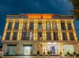Resident Hotel