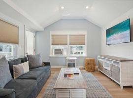 Newly Renovated Professional Design Partial Ocean Views、ハンプトンのホテル