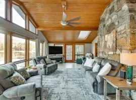 Hot Tub and Mtn Views! Rumbling Bald Resort Cabin