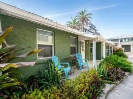 Stones Throw Beachside Bungalow #1 ON THE BEACH