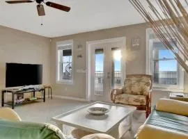 Stones Throw Beachfront Family Suite #3 VIEWS