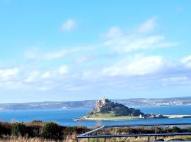 Very Spacious, Great location. Castle and Sea view, khách sạn ở Marazion