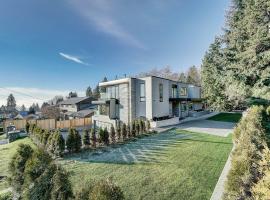 Quiet Suites Up to 8 Guests Near DTVan Monthly Option, hôtel à West Vancouver