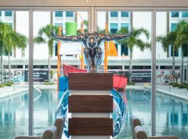 Kompose Boutique Resort @ Theme Parks, hotel com piscina em Kissimmee