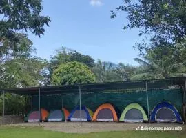 Glamping y Camping Zompopas Trails Costa Rica