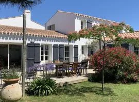 Belle maison 6 pièces proche plage à La Guérinière - FR-1-224B-239