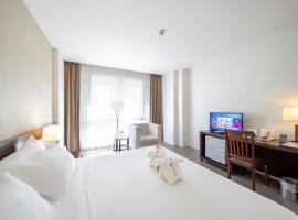Golden Crown Grand Hotel, hotel poblíž Mezinárodní letiště Hat Yai - HDY, Hat Yai