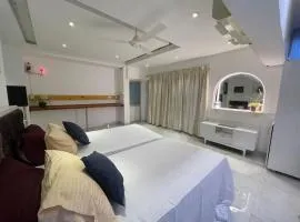 Room near airport in Negombo Beach