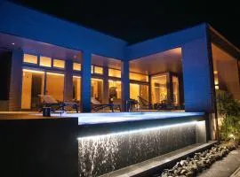 EZRA VILLA shirahama