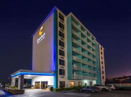 Comfort Inn & Suites Daytona Beach Oceanfront, hotel v destinaci Daytona Beach