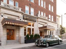 Hotel Petersburg, Tapestry Collection By Hilton, hotel com estacionamento em Petersburg