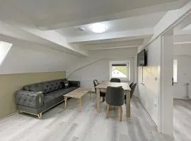 Schickes Apartment für 3 Personen Plus Schlafcouch